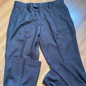 Men’s brown dress pants by Perry Ellis. Size 34 x 30
